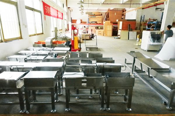 稱重機生產(chǎn)車間